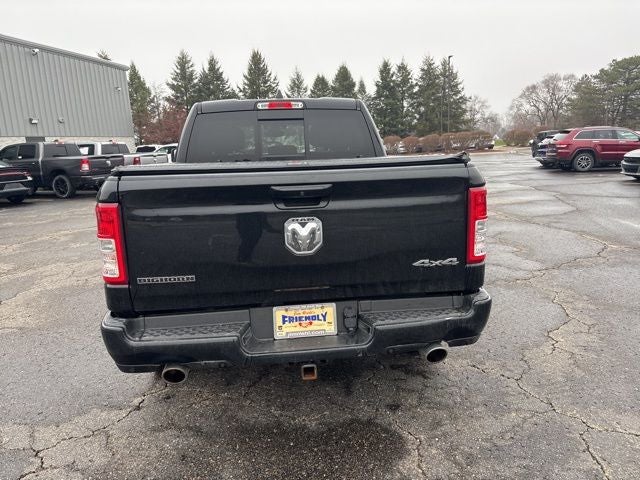 2020 RAM 1500 Big Horn Crew Cab 4x4 5'7' Box