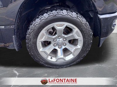 2020 RAM 1500 Big Horn Crew Cab 4x4 5'7' Box