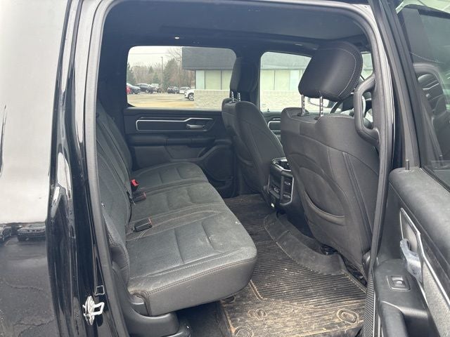 2020 RAM 1500 Big Horn Crew Cab 4x4 5'7' Box