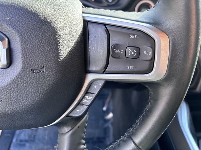 2023 RAM 1500 Big Horn Crew Cab 4x4 5'7' Box