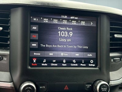 2020 RAM 1500 Big Horn Crew Cab 4x4 5'7' Box