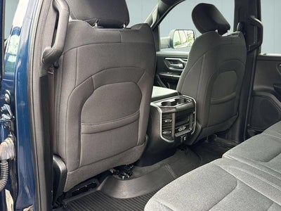 2020 RAM 1500 Big Horn Crew Cab 4x4 5'7' Box