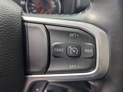 2022 RAM 1500 Big Horn Crew Cab 4x4 5'7' Box