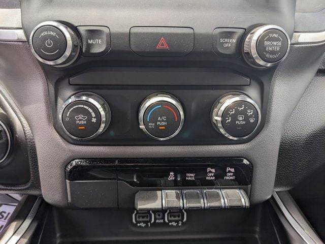 2022 RAM 1500 Big Horn Crew Cab 4x4 5'7' Box