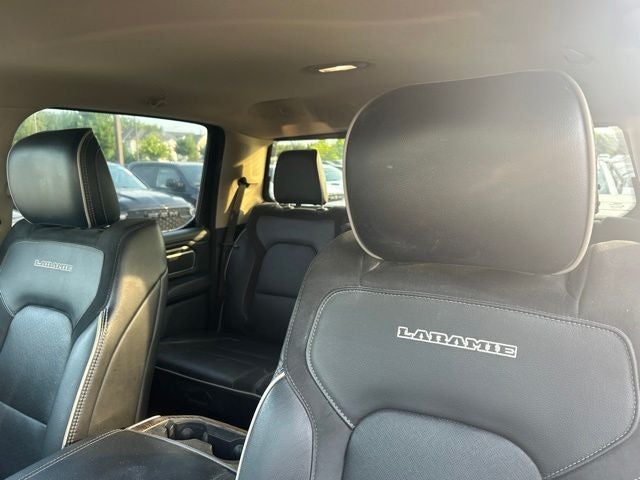 2020 RAM 1500 Laramie Crew Cab 4x4 5'7' Box
