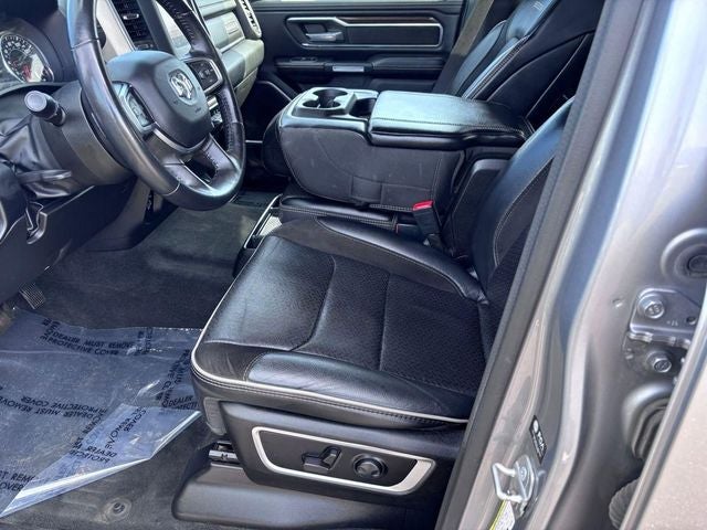 2022 RAM 1500 Laramie Crew Cab 4x4 5'7' Box