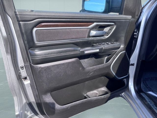 2022 RAM 1500 Laramie Crew Cab 4x4 5'7' Box