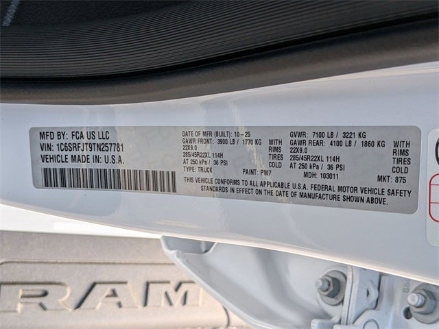 2026 RAM Ram 1500 RAM 1500 LARAMIE CREW CAB 4X4 5'7' BOX