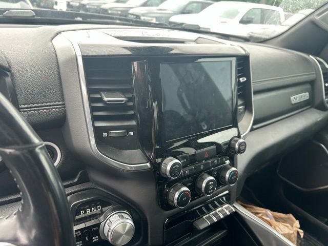 2022 RAM 1500 Laramie Crew Cab 4x4 6'4' Box
