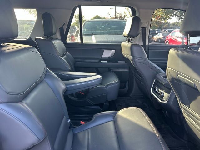 2025 Ford Expedition Active MAX