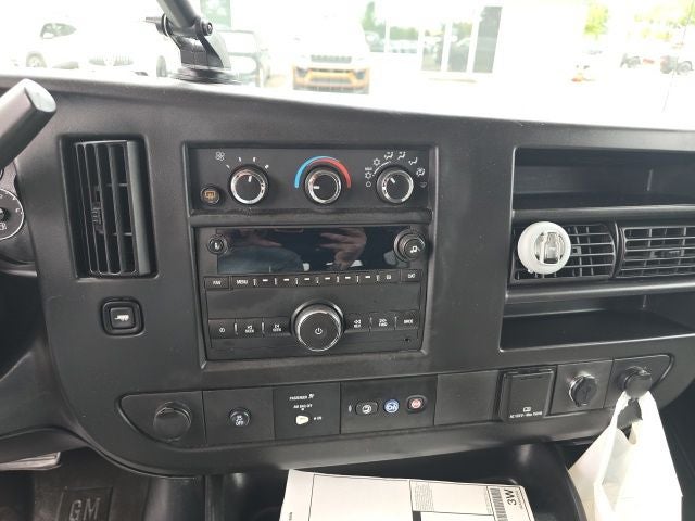 2017 Chevrolet Express 2500 LT