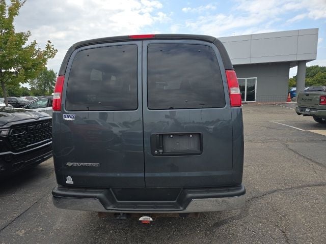 2017 Chevrolet Express 2500 LT