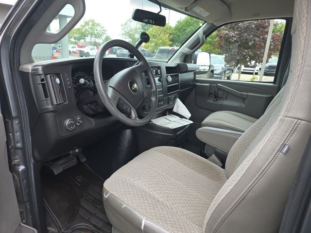2017 Chevrolet Express 2500 LT