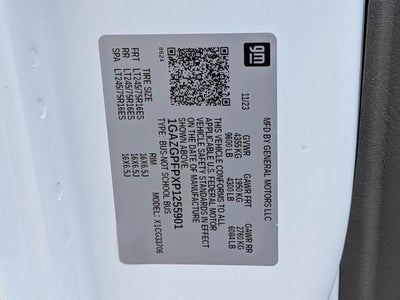 2023 Chevrolet Express 3500 LT Passenger