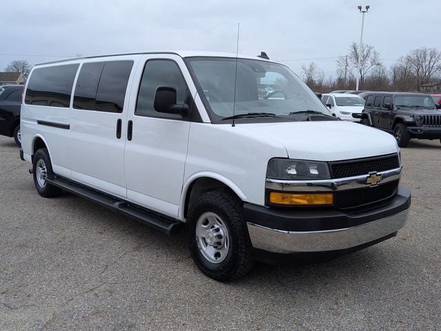 2023 Chevrolet Express 3500 LT Passenger