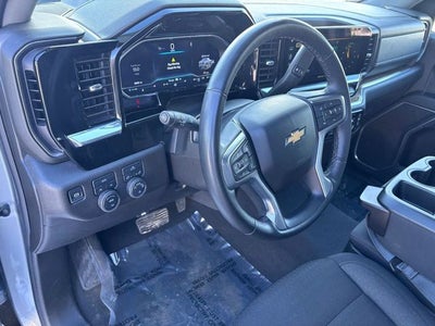 2025 Chevrolet Silverado 1500 4WD Crew Cab Standard Bed LT