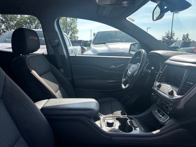2020 GMC Acadia AWD AT4