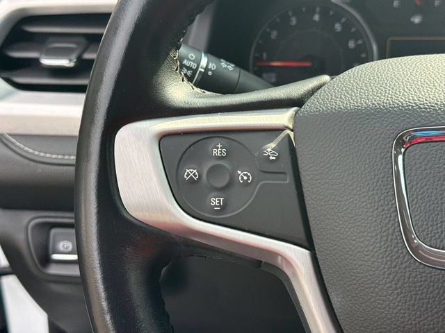 2022 GMC Acadia SLT