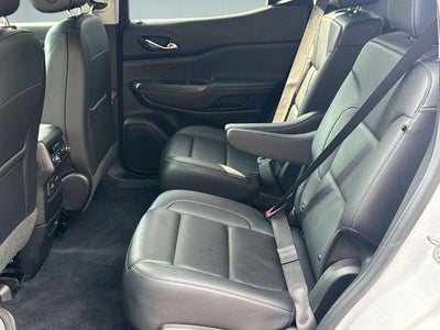 2022 GMC Acadia SLT