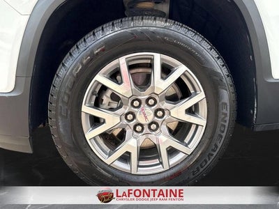 2022 GMC Acadia SLT