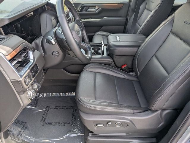2025 GMC Yukon 4WD Denali