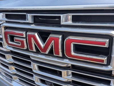 2025 GMC Yukon 4WD Denali
