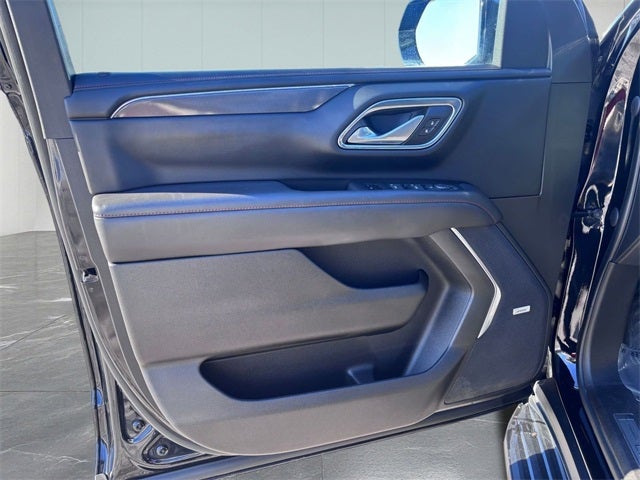 2023 Chevrolet Suburban 4WD RST