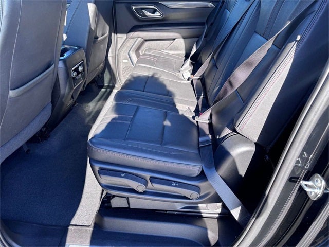 2023 Chevrolet Suburban 4WD RST