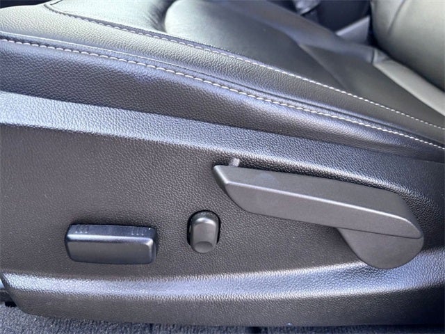 2022 GMC Canyon 4WD Crew Cab Short Box Elevation