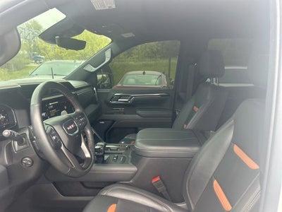2025 GMC Sierra 1500 4WD Crew Cab Short Box AT4