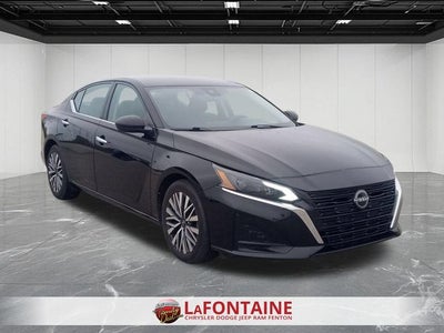2024 Nissan Altima SV FWD
