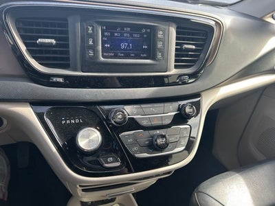 2017 Chrysler Pacifica Touring L