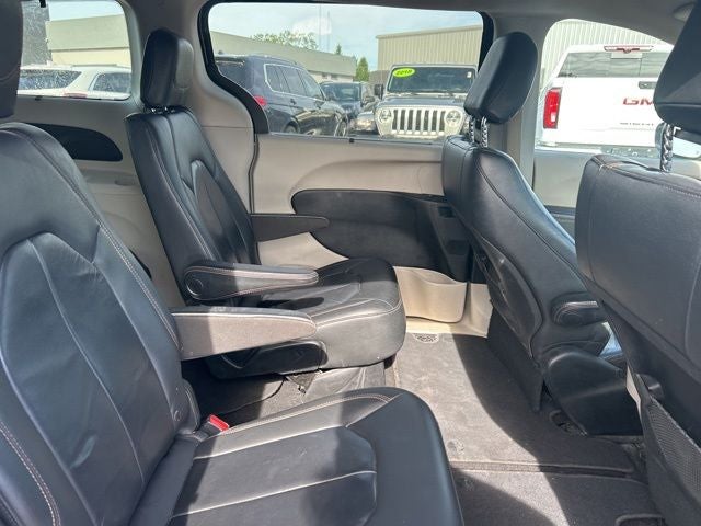 2017 Chrysler Pacifica Touring L