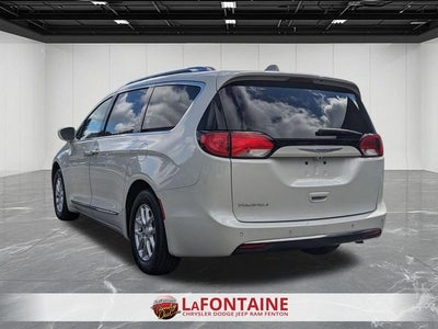 2020 Chrysler Pacifica Touring L