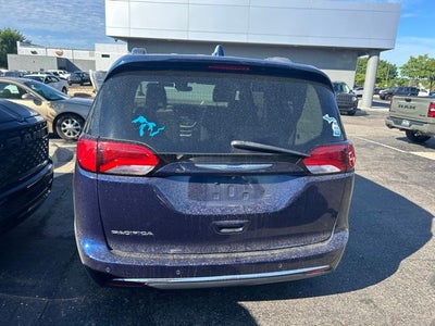 2018 Chrysler Pacifica Touring L Plus