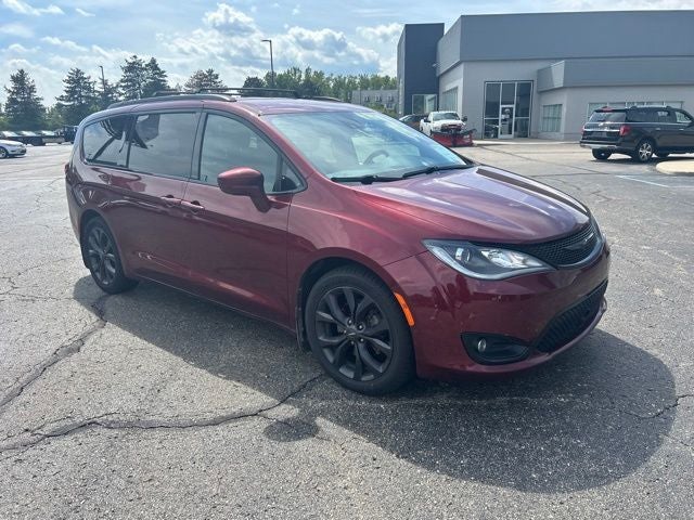 2020 Chrysler Pacifica Touring L Plus