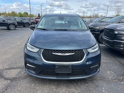 2024 Chrysler Pacifica Hybrid Select