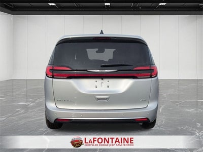 2026 Chrysler Pacifica PACIFICA SELECT AWD
