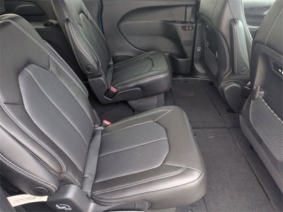 2026 Chrysler Pacifica PACIFICA SELECT AWD