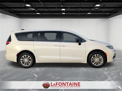 2026 Chrysler Pacifica PACIFICA SELECT AWD