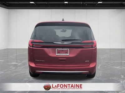 2026 Chrysler Pacifica PACIFICA SELECT AWD