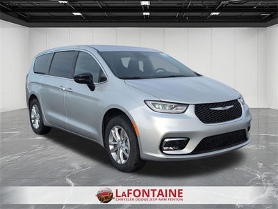 2026 Chrysler Pacifica PACIFICA SELECT AWD