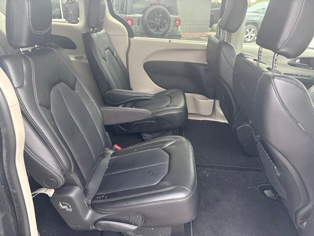 2023 Chrysler Pacifica Touring L AWD