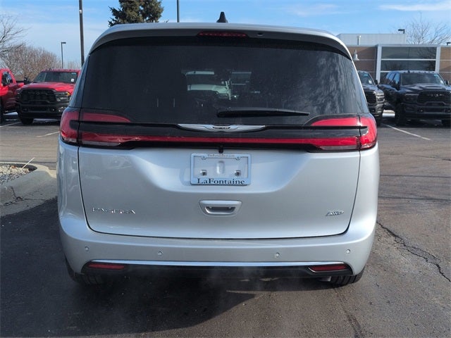 2026 Chrysler Pacifica PACIFICA SELECT AWD
