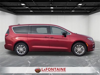 2026 Chrysler Pacifica PACIFICA SELECT AWD