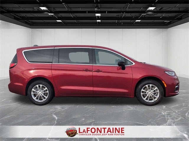 2026 Chrysler Pacifica PACIFICA SELECT AWD