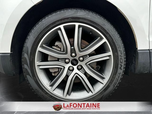 2023 Ford Edge Titanium