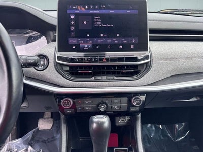 2022 Jeep Compass Latitude Lux 4x4