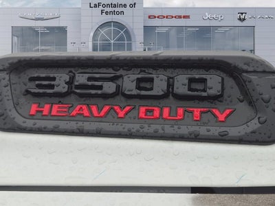 2027 RAM Ram 3500 RAM 3500 TRADESMAN CREW CAB 4X4 8' BOX