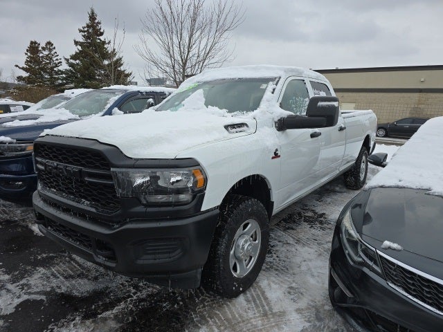 2024 RAM 3500 Tradesman Crew Cab 4x4 8' Box